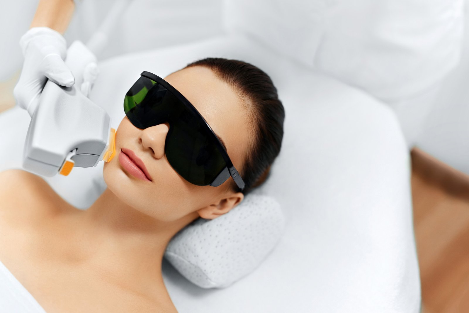 Luz Pulsada Intensa IPL en Cosmeclinic Las Condes